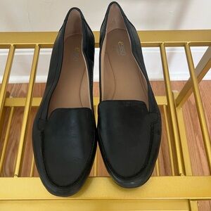 EasySpirit Black Leather Loafers